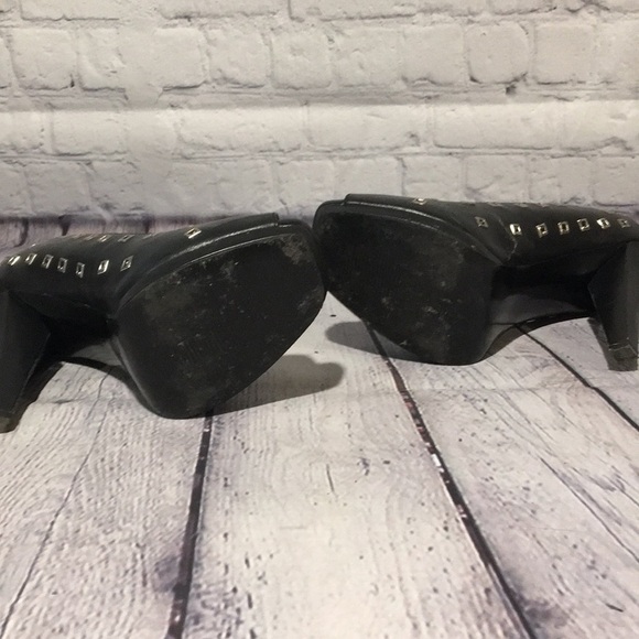 BCBGirls Border heels - Picture 7 of 8